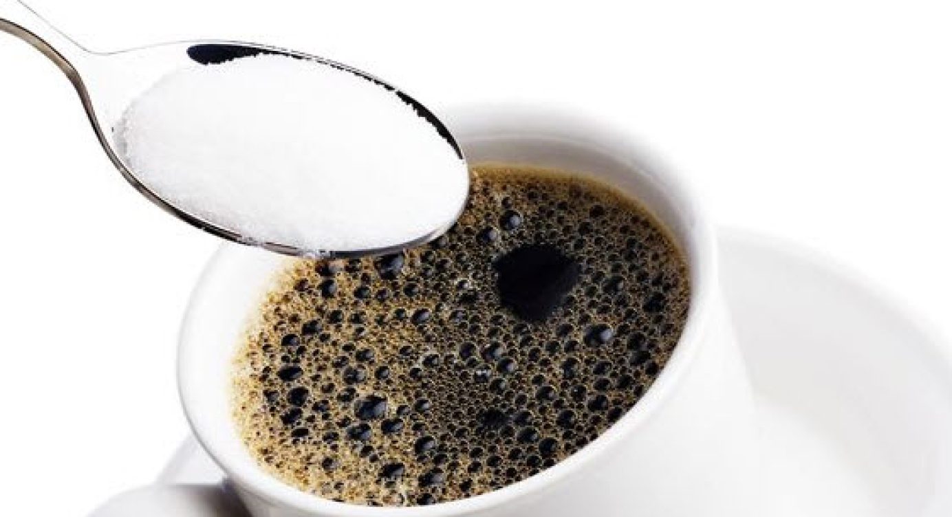 Cafeína e Creatina no Esporte e controvérsias de complicações do uso da Creatina a Funções Renais e Hepáticas