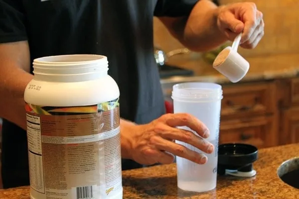 Hipercalórico: O que é, para que serve, benefícios, função, colaterais, como tomar