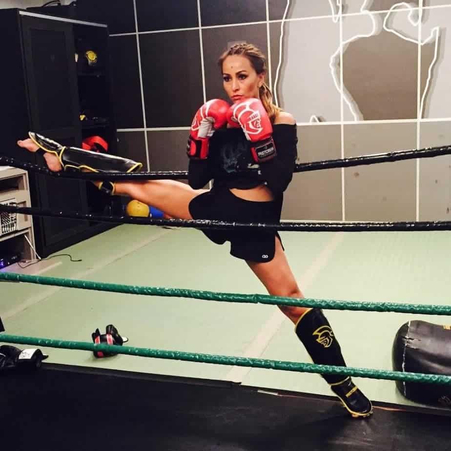 Treino boxe muay thai de Sabrina Sato