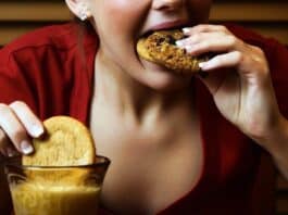 vontade de comer doces à noite