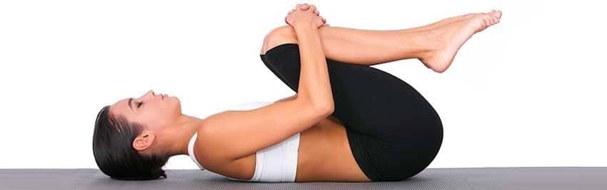 Exercícios para lombar Flexão de Pernas