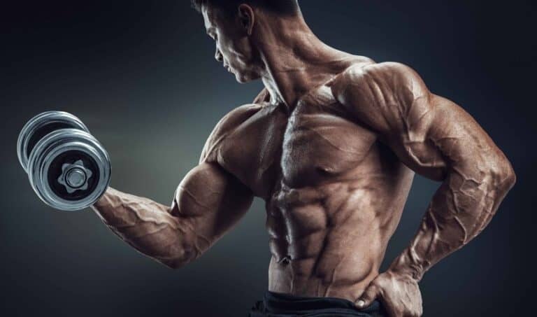 GH para Ganho de Massa Muscular (benefícios e cuidados)