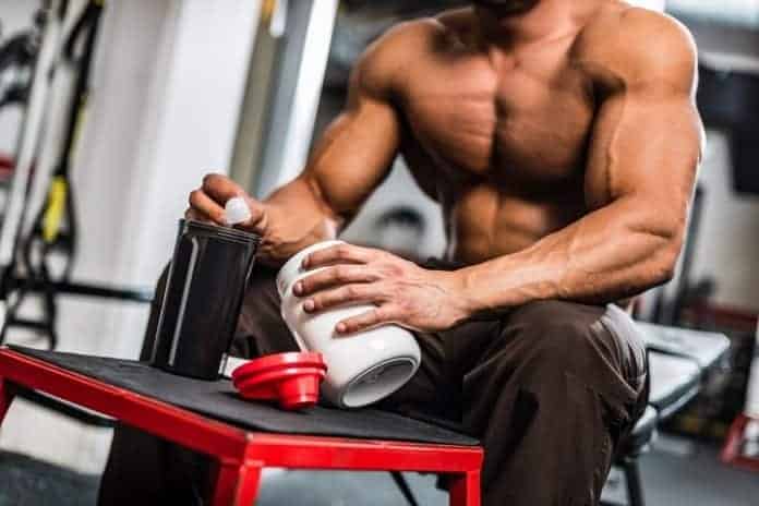 Caseína ou Whey Protein Benefícios e vantagens para ganho de Massa Muscular