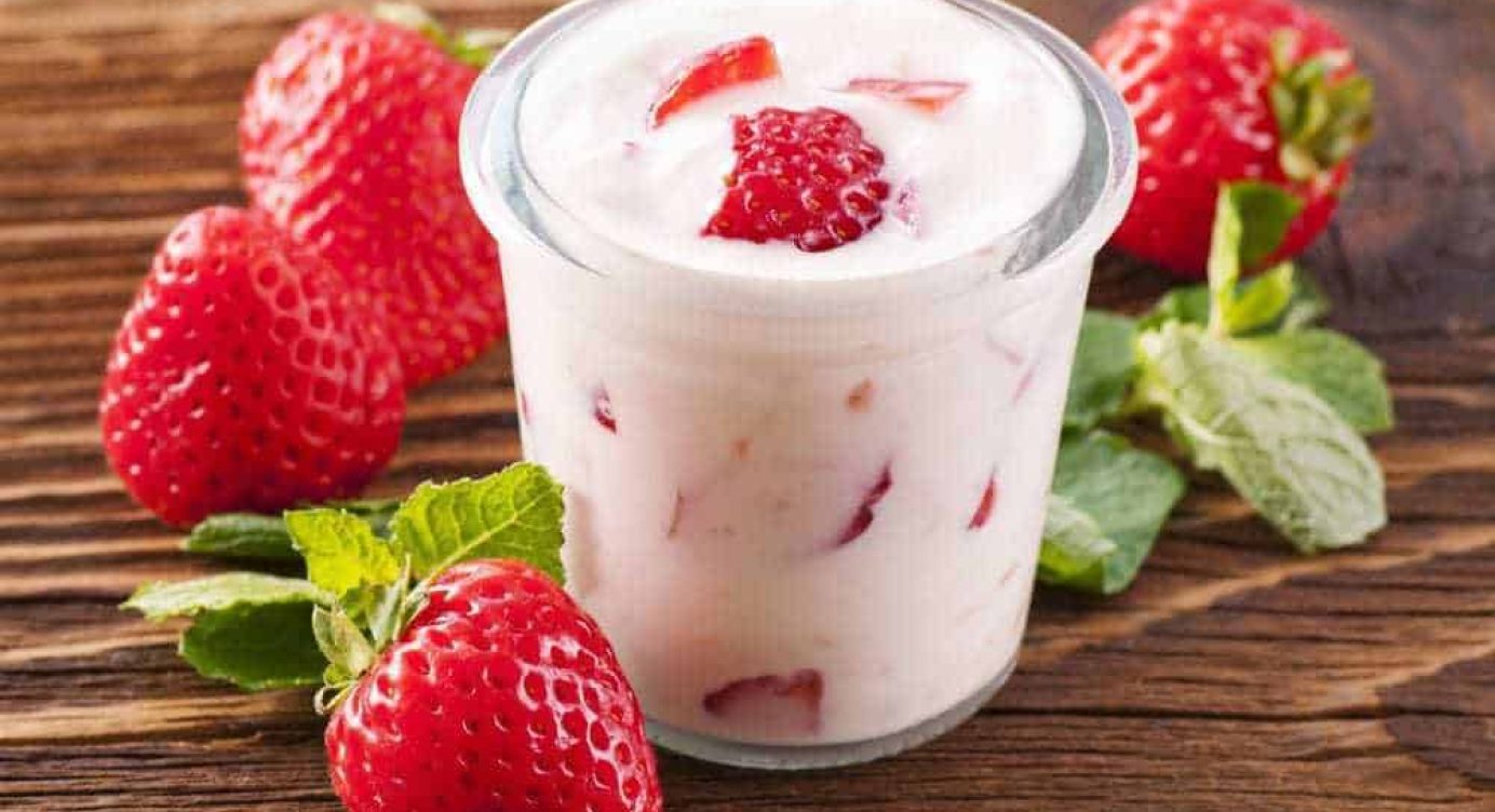 Aprenda Como fazer Iogurte de Kefir sabor Morango (receita caseira)