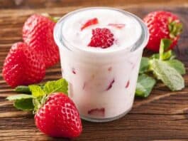 Como fazer Iogurte de Kefir sabor Morango