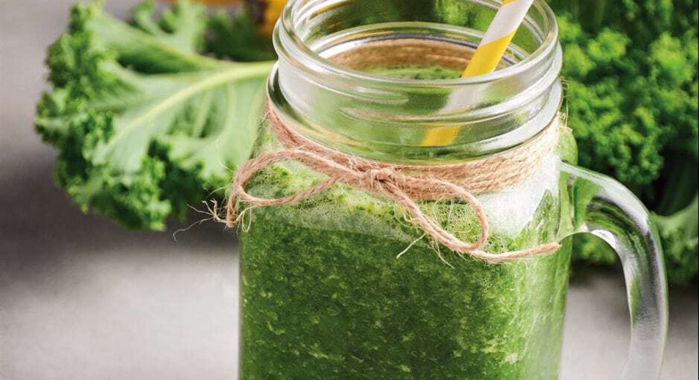 Suco Detox de Couve com Limão e Gengibre para Emagrecer