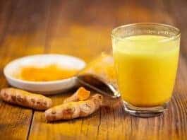 Suco Detox de Curcumina, Limão e Gengibre para Emagrecer