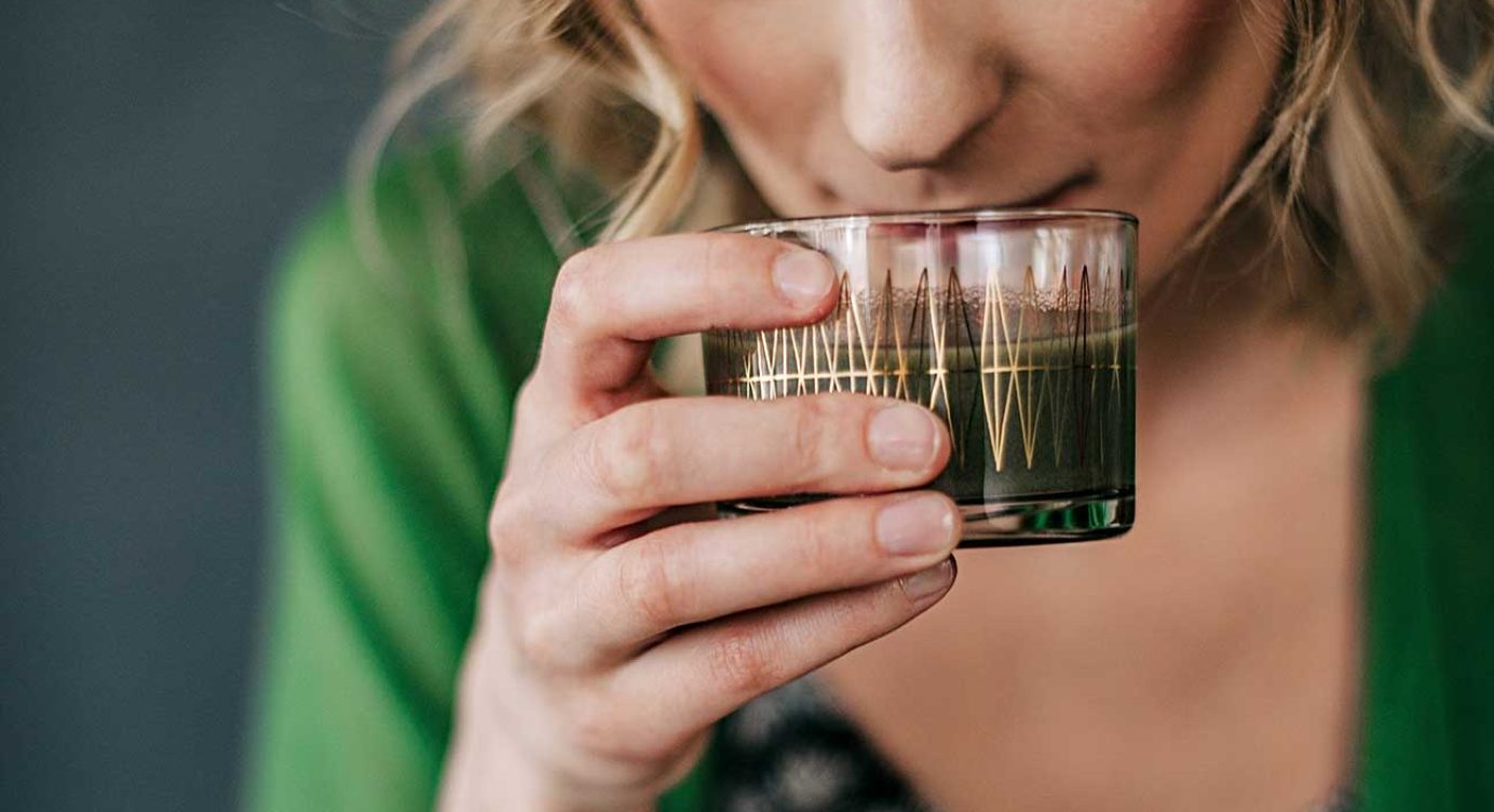 Suco Detox de Clorofila para limpar o Fígado (receita caseira)