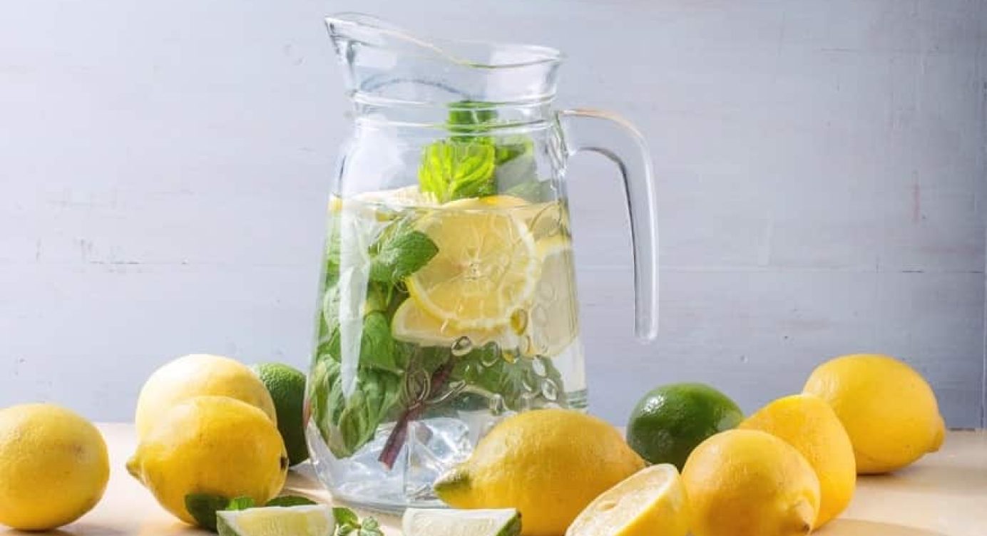 A Dieta da Água com Limão funciona? (como fazer)