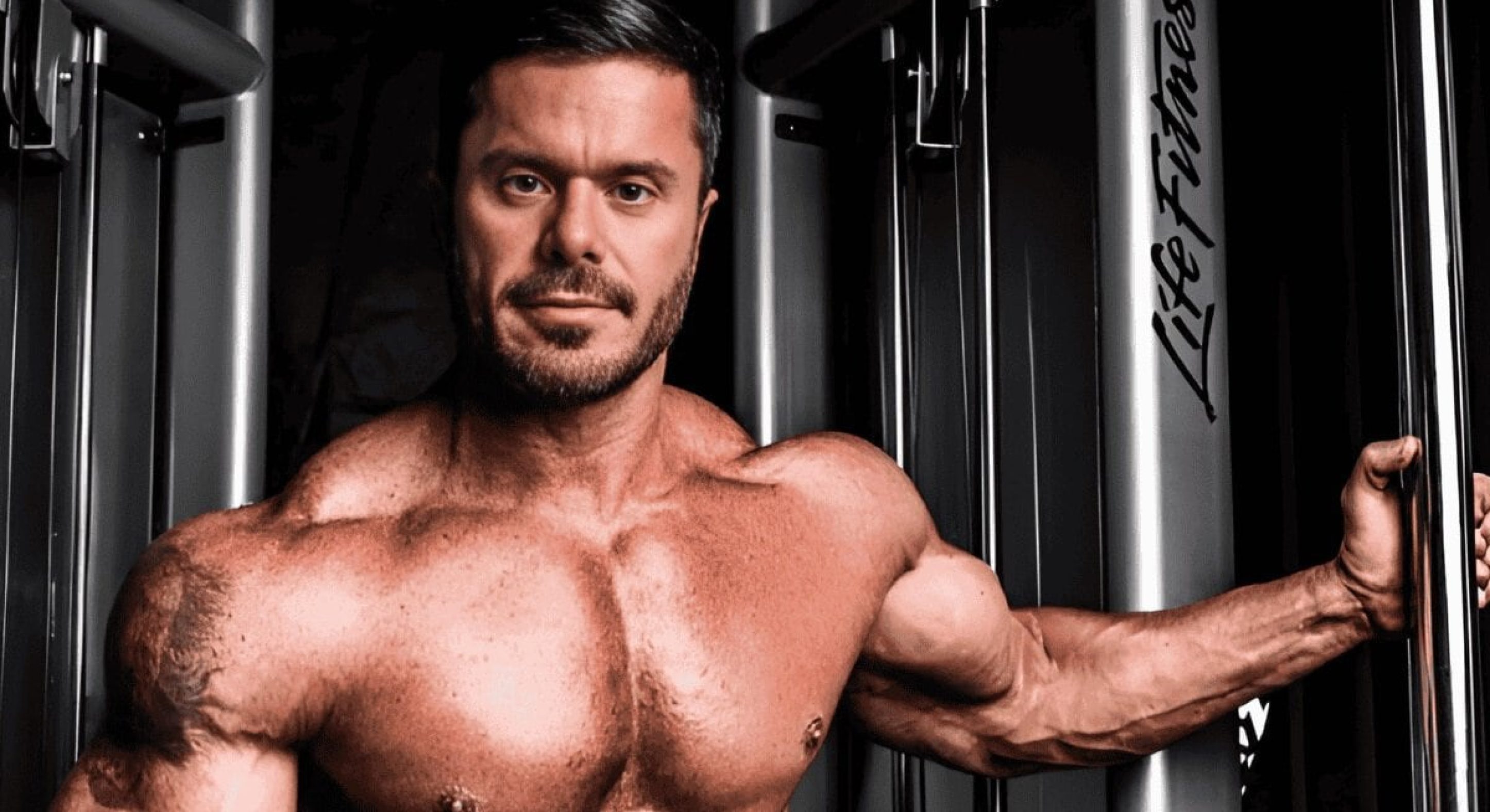 Renato Cariani: Treino de Ombros de 30 Minutos para Hipertrofia Rápida