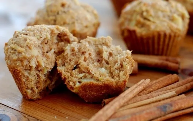 Cupcake FIT de Banana com Canela