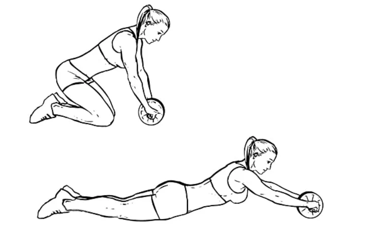 Mulher realizando exercício de abdominal com bola de ginástica.