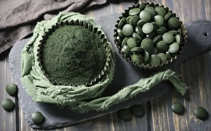 O que é a Spirulina para que serve benefícios função colaterais como tomar O que é a Spirulina para que serve benefícios função colaterais como tomar