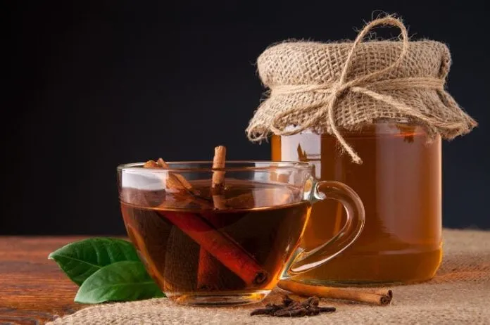 Receita de Chá de Canela para descer a Menstruação
