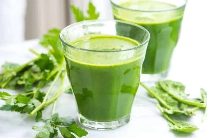 Receitas de Sucos Detox para Limpar o Fígado após a Bebedeira Receitas de Sucos Detox para Limpar o Fígado após a Bebedeira