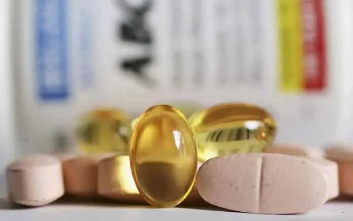 Sintomas de Deficiência de Vitamina D (cuidados e ações) Sintomas de Deficiência de Vitamina D (cuidados e ações)