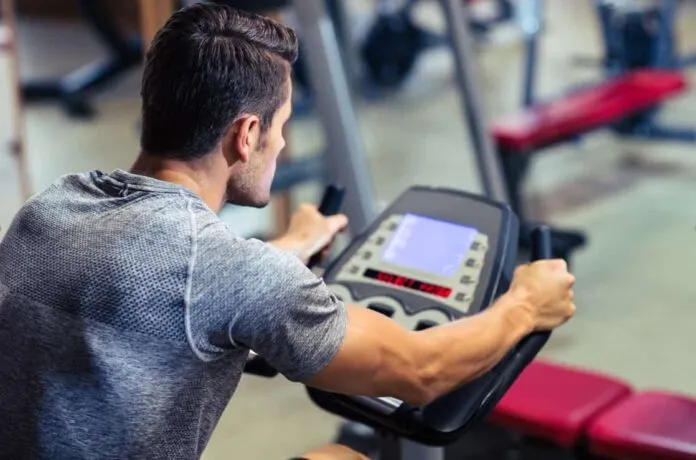 Quanto tempo de exercícios devo fazer por dia Quanto tempo de exercícios devo fazer por dia?